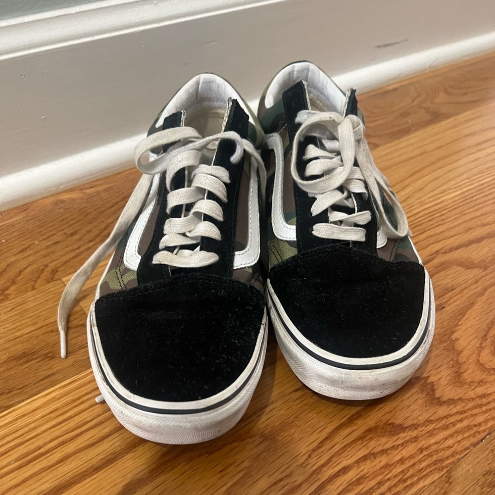 Men’s vans size 8